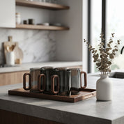 Transparenter Kaffeebecher mit Holzgriff - Trinkgeschirr - Voldeva