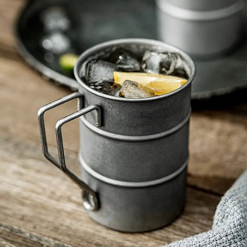 Vintage Becher Mit Robustem Griff - Becher - Voldeva
