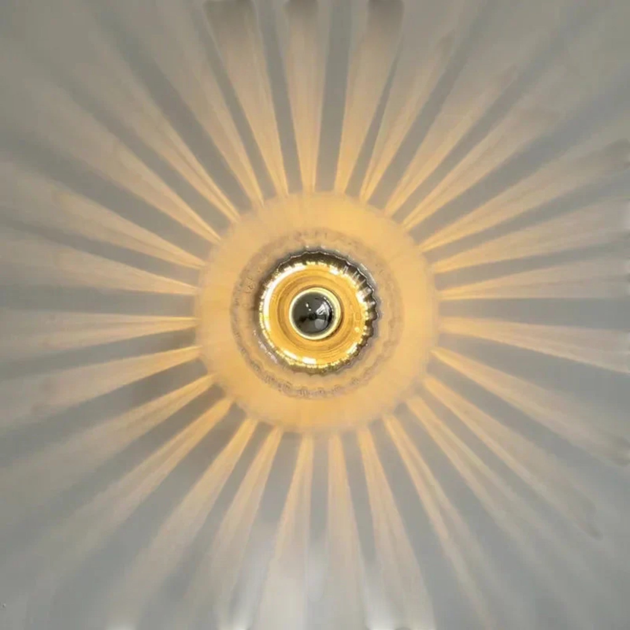 Wandleuchte im Bauhaus - Stil mit minimalistischem Design - Wandleuchte - Silber - Voldeva