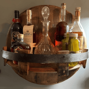 Wandregal aus Echtholz im rustikalen Weinfass - Design - Voldeva