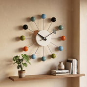 Dekorative Retro - Wanduhr im Kugel - Design - Uhr - Mehrfarbig - Voldeva