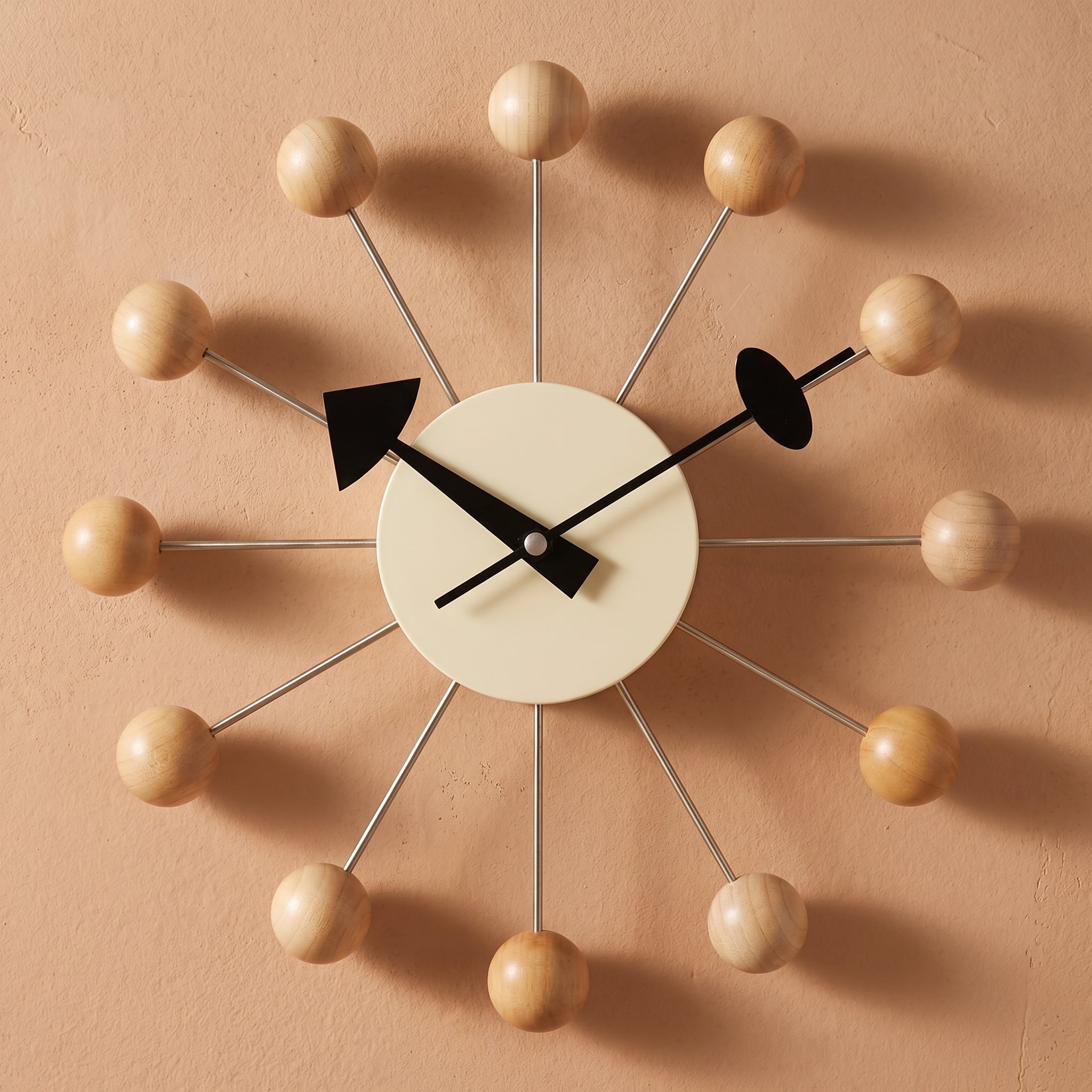 Dekorative Retro - Wanduhr im Kugel - Design - Uhr - Holzfarbe - Voldeva