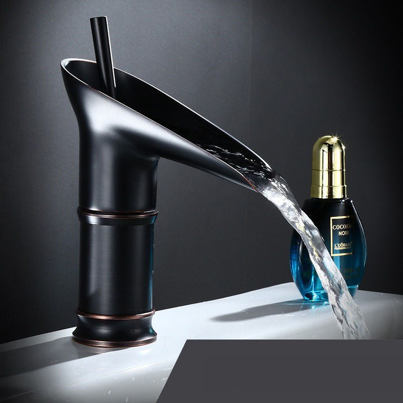 Waschtischarmatur mit Kaskadenauslauf - Wasserhahn - Schwarz - Voldeva