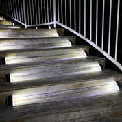 Wasserdichtes dreieckiges Solar LED Stufenlicht - LED Stufenlicht - Warmweiß - Voldeva