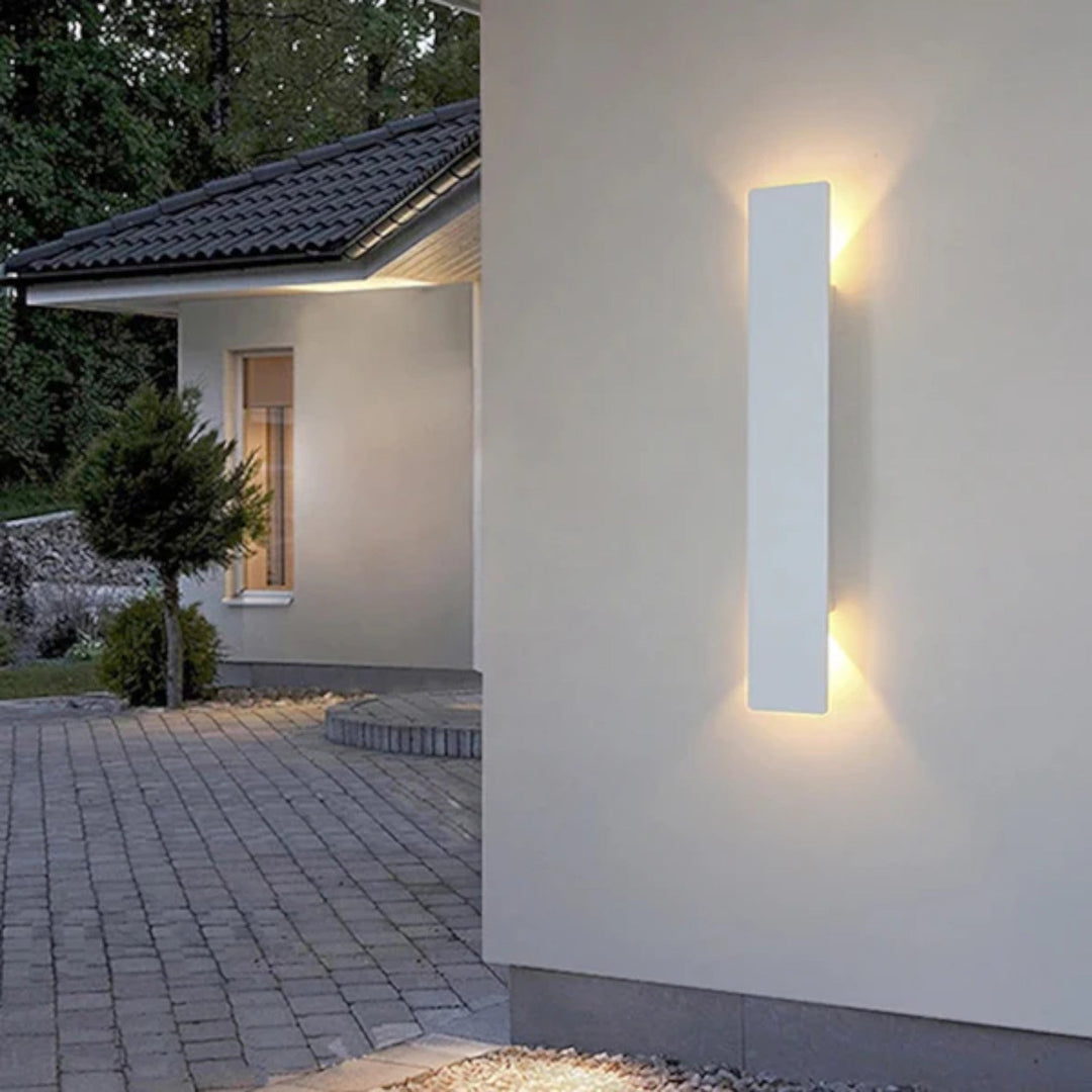 Wetterfeste LED Außenwandleuchte im schlanken Streifen - Design - Wandleuchten - Voldeva