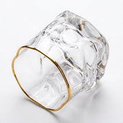 Whiskyglas mit Wellenmuster und goldenem Rand - Trinkglas - Voldeva