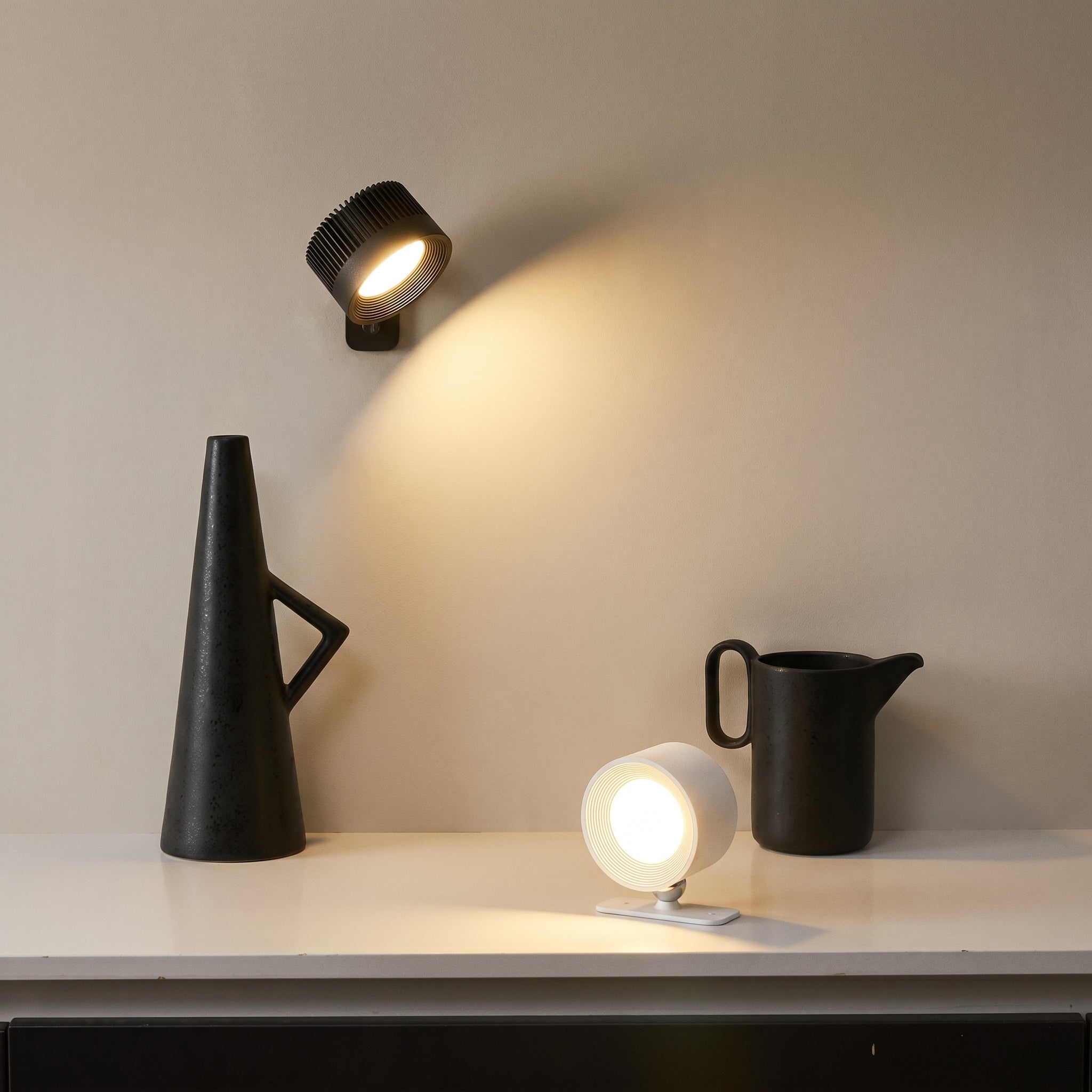 Wiederaufladbare Magnetische LED - Spot Wandlampe - LED - Wandleuchte - Schwarz - Voldeva