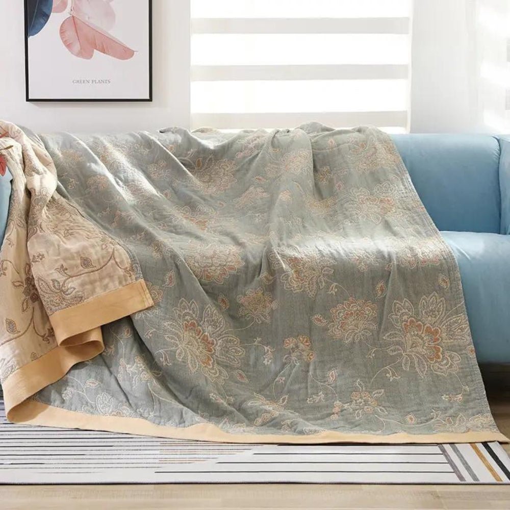 Wohndecke mit Blumenmuster - Blankets - Grün - Voldeva