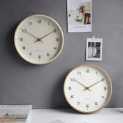 Wooly – Wanduhr im nordischen Design - Wanduhr - Creme - Voldeva